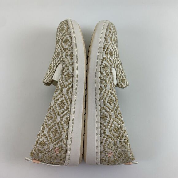Clarks Cloudsteppers Step Glow Slip On Loafer Soft Cushion Woven Pattern Women 9 - Picture 9 of 13